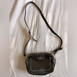 Kate Spade New York Logo Leather Crossbody in Black